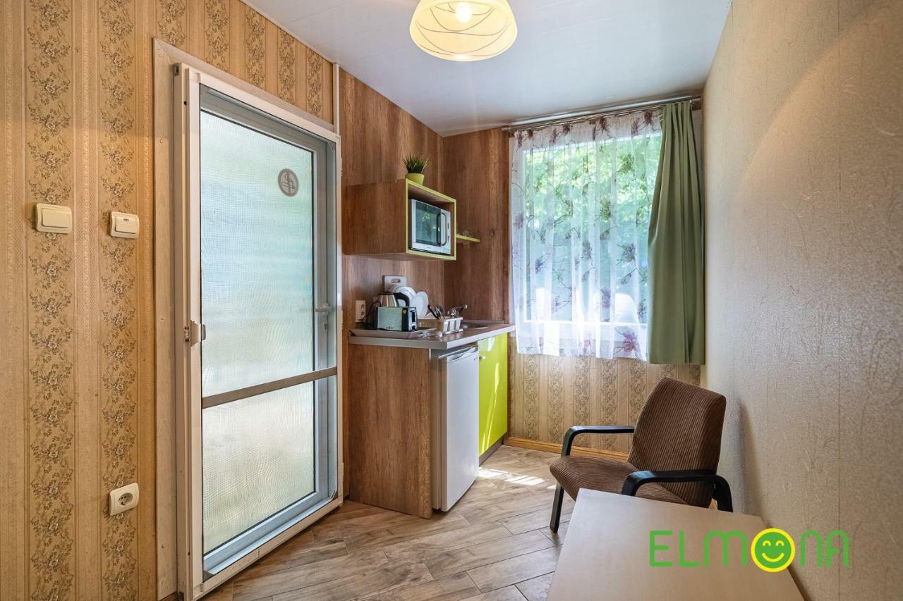 Elmona Villas กัมเชีย ภายนอก รูปภาพ