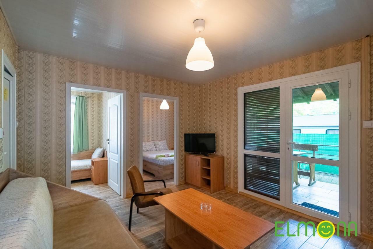 Elmona Villas กัมเชีย ภายนอก รูปภาพ